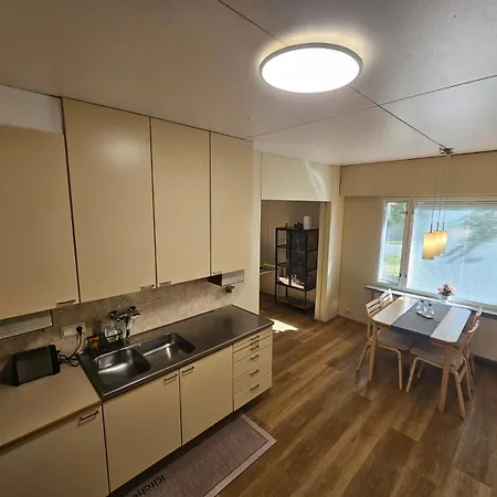 Revontulet Zohar Hazfoni Сasa de vacaciones